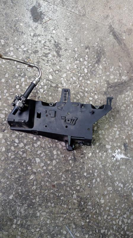 Bmw Çıkma Sensör Braketi 13627811112 7811112 F10 F30 E90 F20 F25