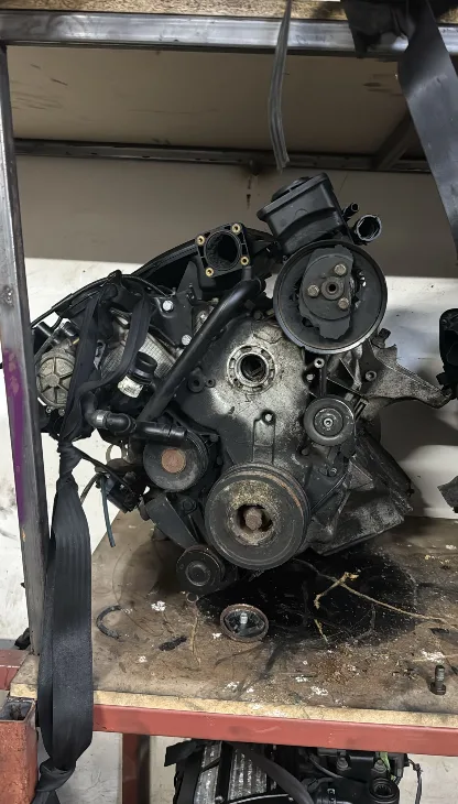 BMW 5 Serisi E39 M47 520d Sandık Motor Orijinal Çıkma
