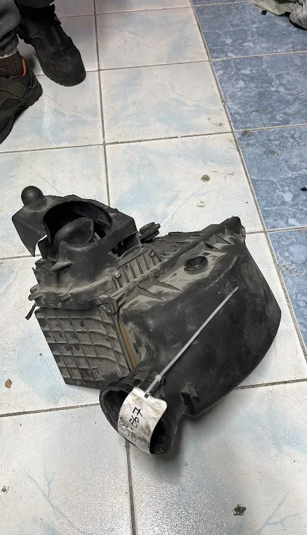 BMW 7 Serisi E65 E66 Hava Filtre Kutusu 13717531864 7501198 Orijinal Çıkma