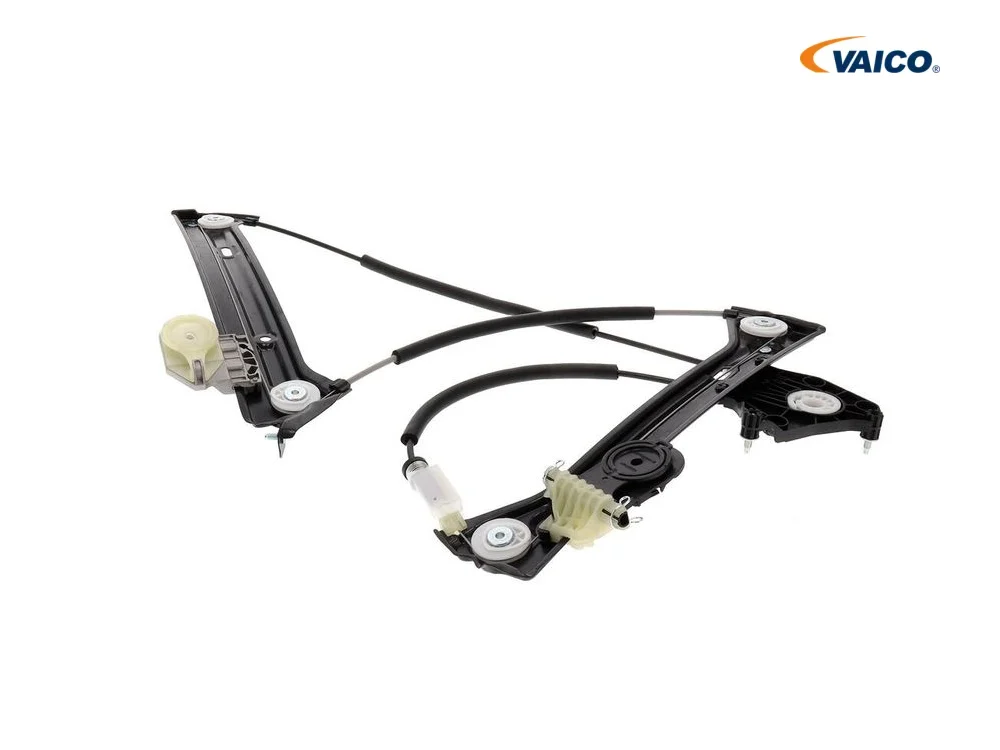 BMW F20 F21 Cam Krikosu Ön Sağ VAICO V20-8223