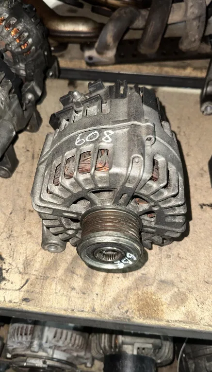 BMW F20 F30 F32 Şarj Dinamosu 12318578608 Orijinal Çıkma