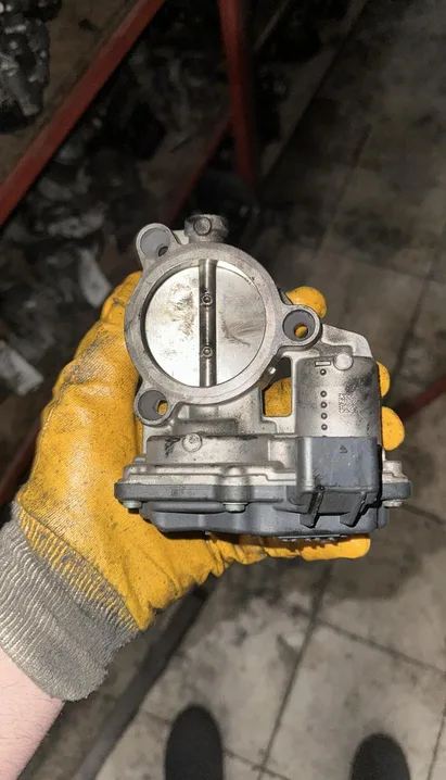 BMW F20 F30 F40 F48 B38 B38C Gaz Kelebeği 13547618838 Orijinal Çıkma