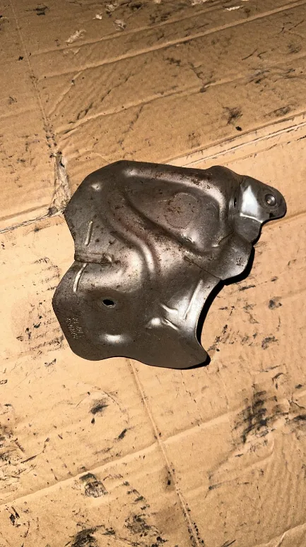 BMW F45 F46 F48 F56 B37 Isı Koruma Sacı Egzoz Manifold 11628571894 Orijinal Çıkma