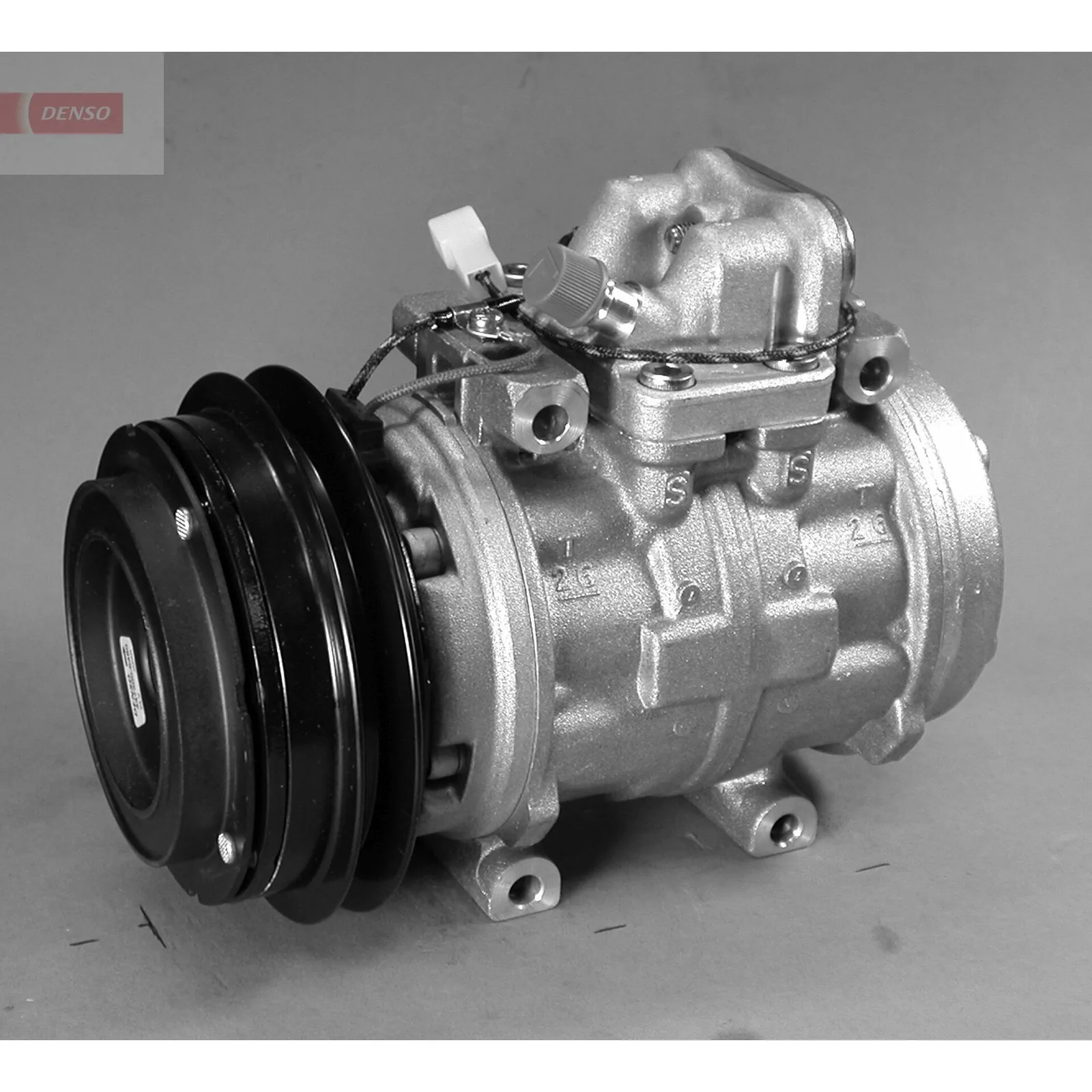 BMW 5 Serisi E34 M21 Klima Kompresörü 64521369418 DCP05012 DENSO