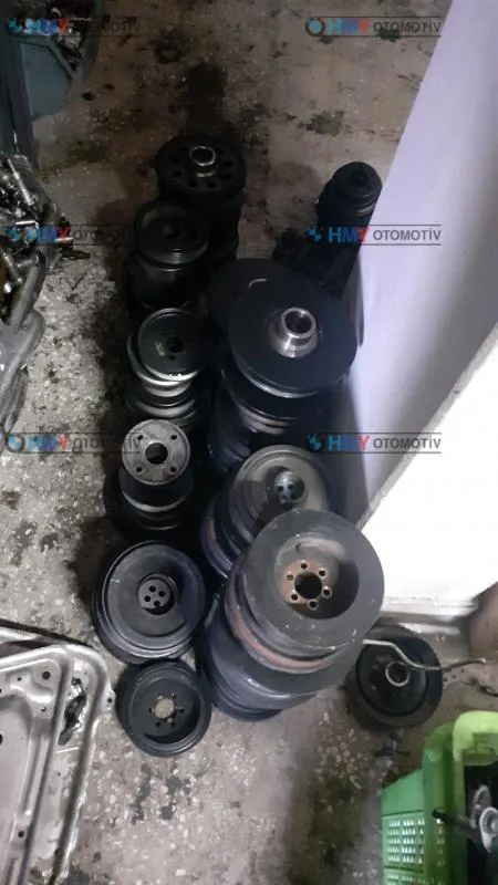 11237799153 Bmw Çıkma Krank Kasnağı N47 32995 11237799153 - BMW yedek parça