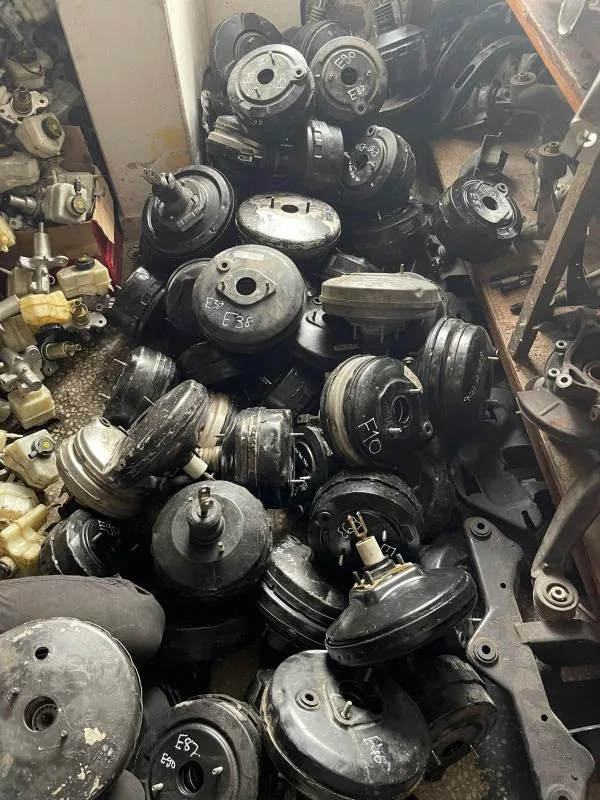 BMW Orijinal Çıkma 1 Serisi F20 - Westinghouse Fren Servosu Siyah 29678564502