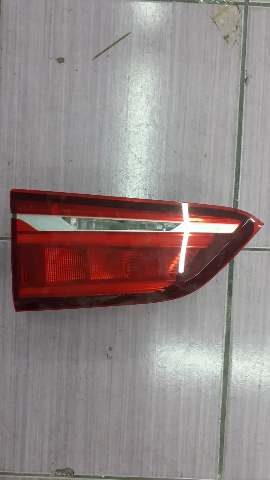 BMW Orijinal Çıkma X1 F48 - Stop Arka Lamba Bagaj İç 63217350697