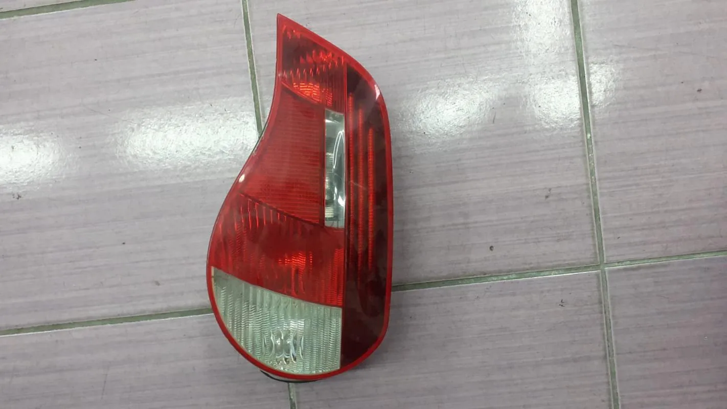 BMW Orijinal Çıkma Z4 E85 E86 - 983424 Stop Arka Lamba