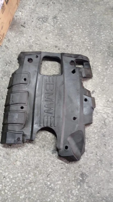 BMW Orijinal Çıkma E81 E90 E91 - Akustik Kapak Ses İzalasyon Kapağı K51002451 K51-002451