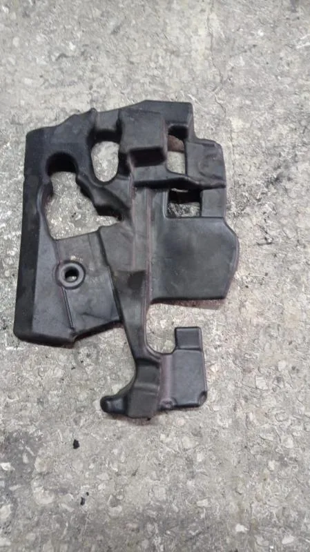 BMW Orijinal Çıkma F23 F30 F31 F80 M3 - Akustik Kapak Ses İzalasyon Kapağı F80 7648898