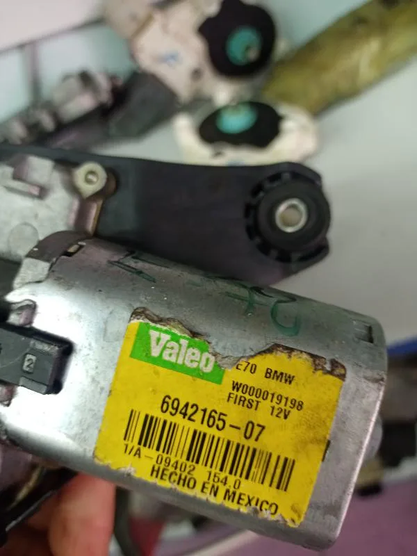 BMW Orijinal Çıkma E46 E53 E70 E83 R50 R53 - Arka Cam Silecek Motoru