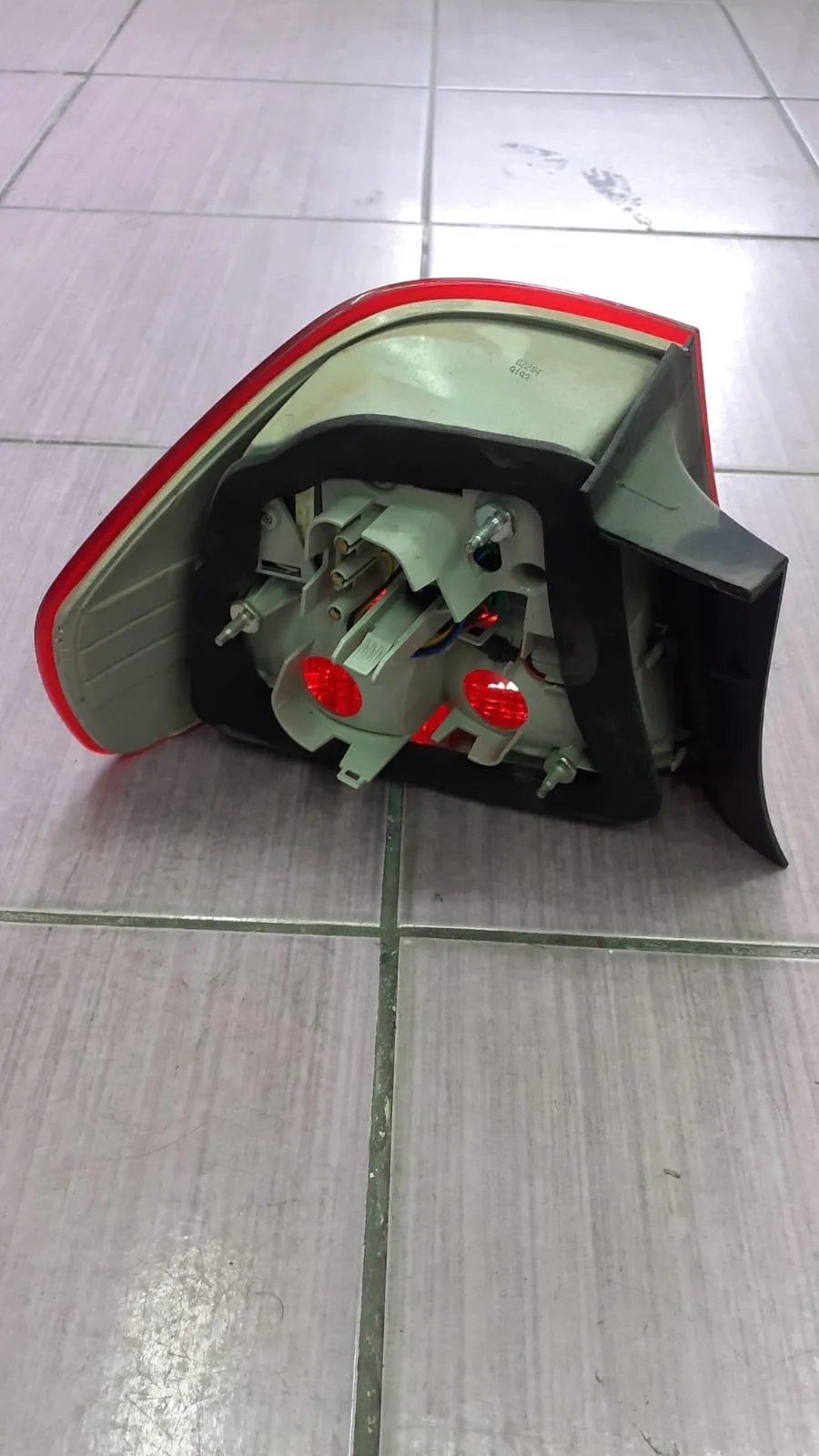 Bmw Çıkma Arka Lamba E90 Lci Stop Sağ 7154158 - BMW yedek parça