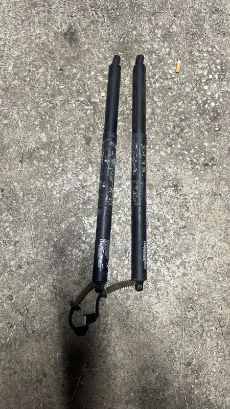 BMW Orijinal Çıkma X1 F48 - Bagaj Amortisörü 51247350837