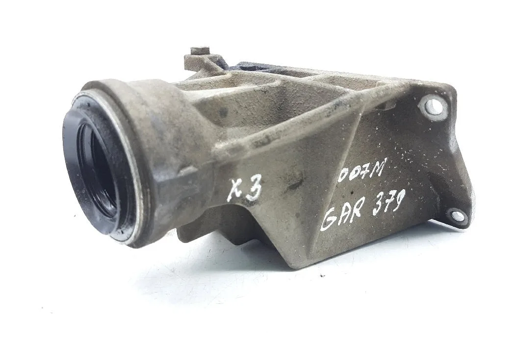 BMW Orijinal Çıkma X3 E83 - N47 Bağlantı Parçası Motor Kulağı D20