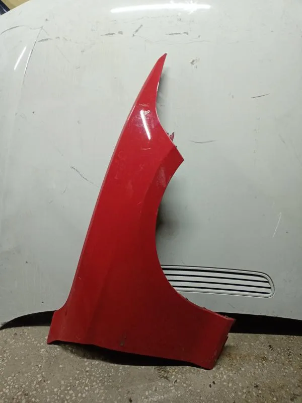 BMW Orijinal Çıkma 1 Serisi F20 F21 - Çamurluk Ön Sağ Kırmızı C-0
