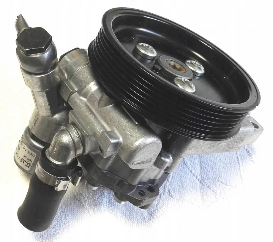 BMW Orijinal Çıkma 3 Serisi E90 E91 E92 - Direksiyon Pompası 32416776124