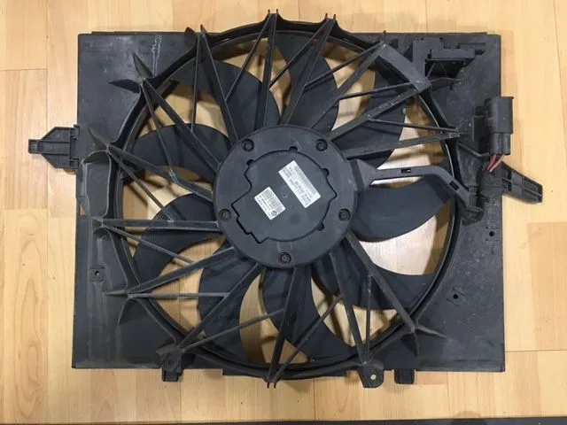 BMW Orijinal Çıkma E60 E61 E83 - Fan Pervane X3 75789022