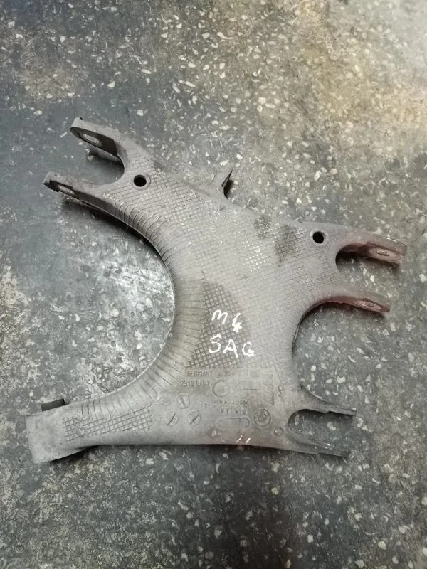 BMW Orijinal Çıkma F06 F10 F12 F13 - H Salıncak M5 M6 M6 M6 33322284134