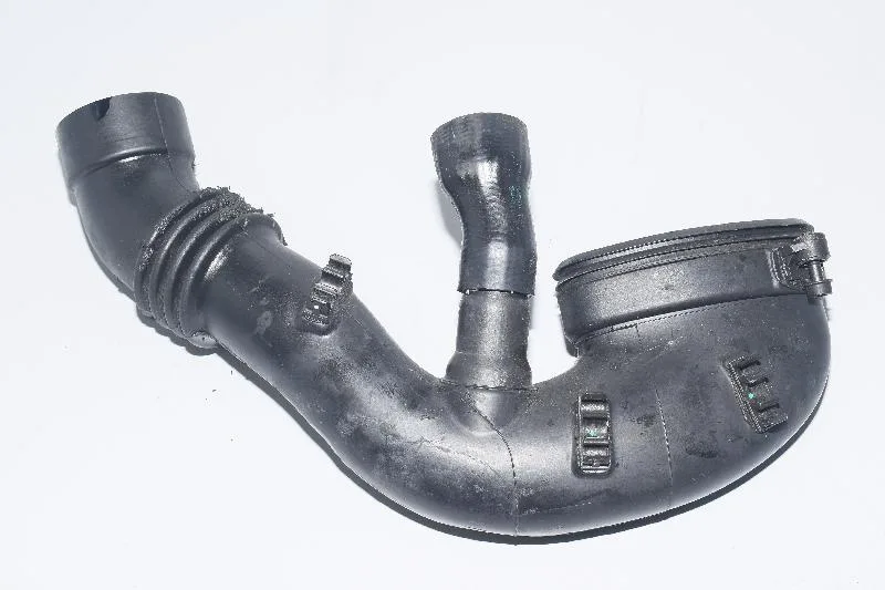 Bmw Çıkma Hava Borusu E46,E60,E61,E83 13717790552 13717790552 - BMW yedek parça
