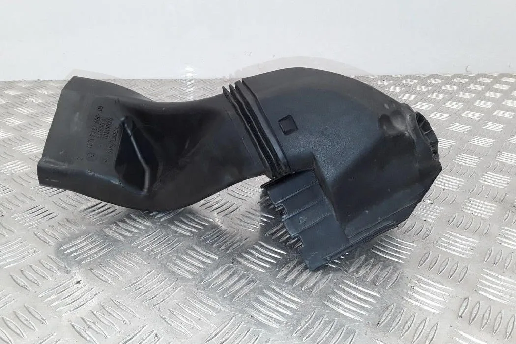 Bmw Çıkma Hava Borusu E81 E87 13717797466 13717797466 - BMW yedek parça