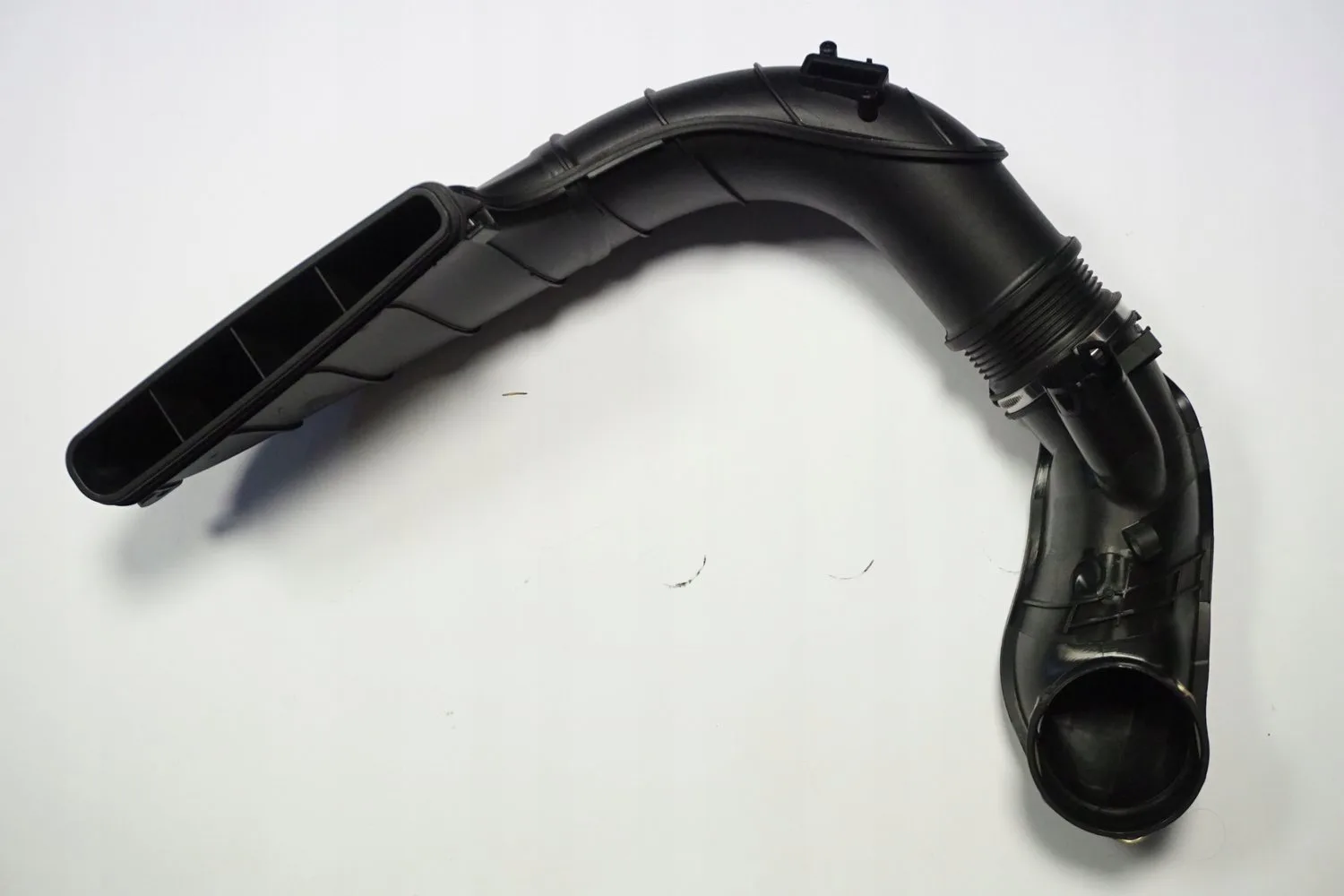 BMW Orijinal Çıkma E70 E71 F25 - Hava Körüğü Temiz Hava Borusu X3 X5 Lcı X6 13717812059
