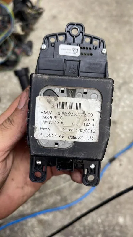 BMW Orijinal Çıkma F11 F20 F46 F48 - İdrive X1 65826829087