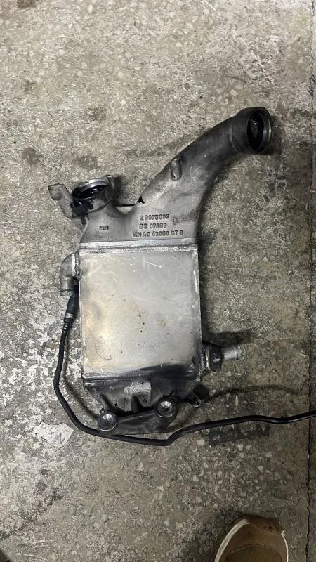 BMW Orijinal Çıkma E70 E71 F10 F15 F85 - İnterkol Radyatörü 17517823884