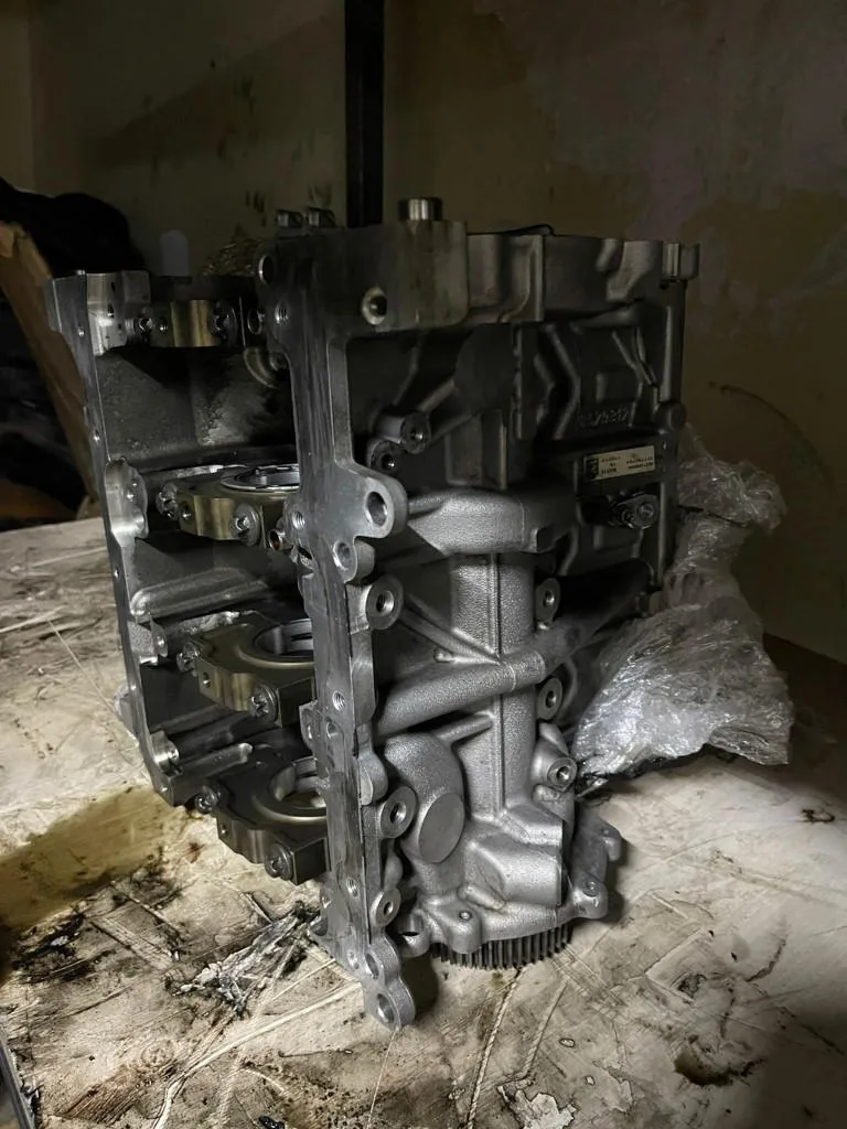 BMW Orijinal Çıkma Motor Bloğu B37D