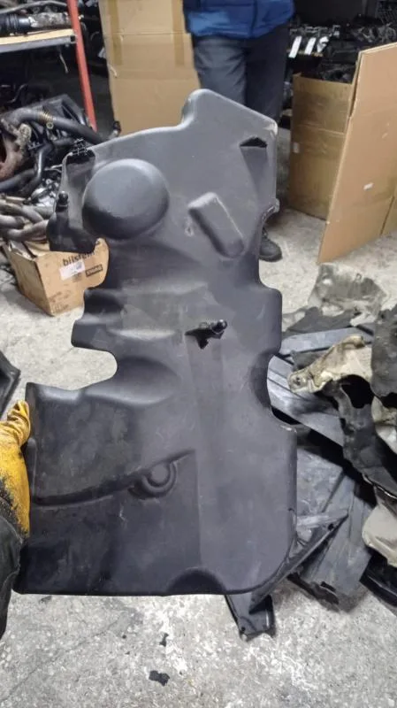 BMW Orijinal Çıkma F80 M3 F82 M4 F83 - Motor Muhafaza M4 M3 F80 F82 S55B30A 7846413