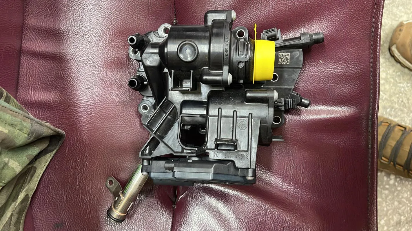 BMW Orijinal Çıkma G05 G11 G30 - B57 Radyatör Termostat Agr 8571601
