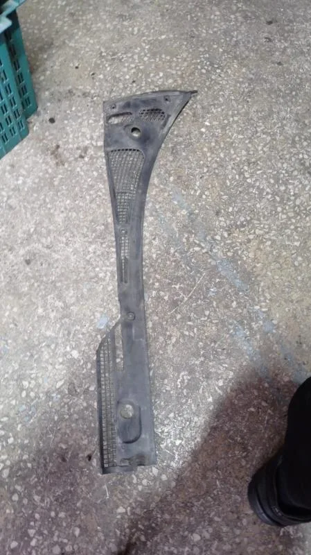 BMW Orijinal Çıkma 5 Serisi E34 - Rüzgar Koruyucu Panel 1946125