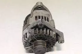 BMW Orijinal Çıkma E91 F10 F15 - Şarj Dinamosu Alternatör 12318507623