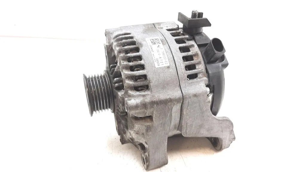 BMW Orijinal Çıkma F30 F36 F80 M3 - Şarj Dinamosu Alternatör F80 12317640132