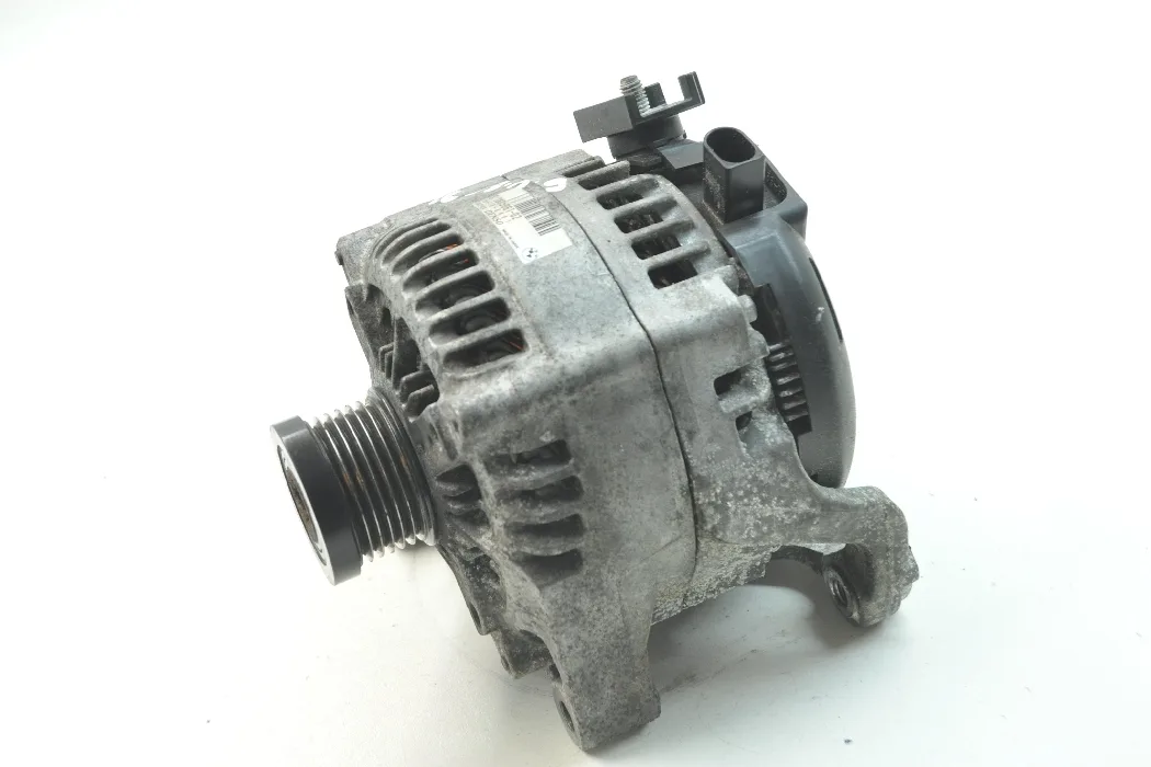 Bmw Çıkma Şarj Dinamosu / Alternatör N20 F30 F34 F32 F10 12317605061 12317605061 - BMW yedek parça