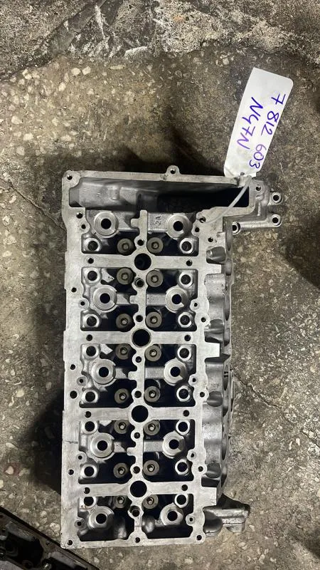 BMW Orijinal Çıkma E60 E81 E83 E90 E92 - N47 Silindir Kapağı Üst Kapak 7 812 603, 11127810196, 11 12 7 810 196, 11127797676, 11 12 7 797 676
