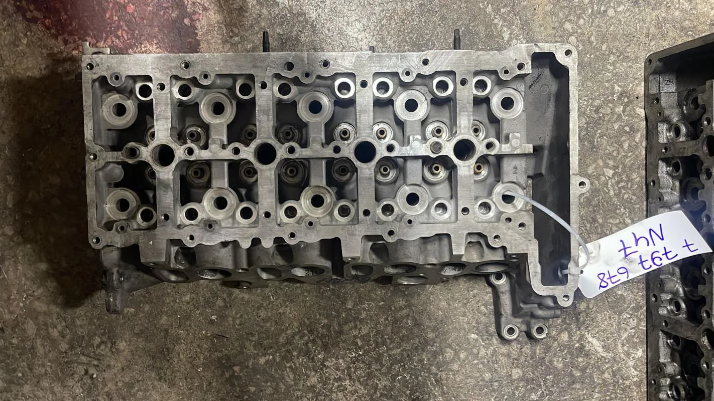 BMW Orijinal Çıkma E60 E87 E88 E90 E92 - N47 Silindir Kapağı Üst Kapak 7797957