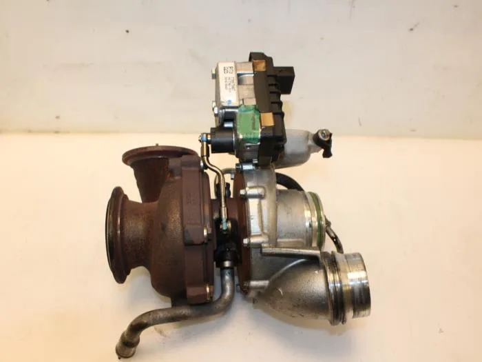 BMW Orijinal Çıkma E70 E71 E90 F10 - Turbo X5 X6 N57D30A M57N2 258203 7799758
