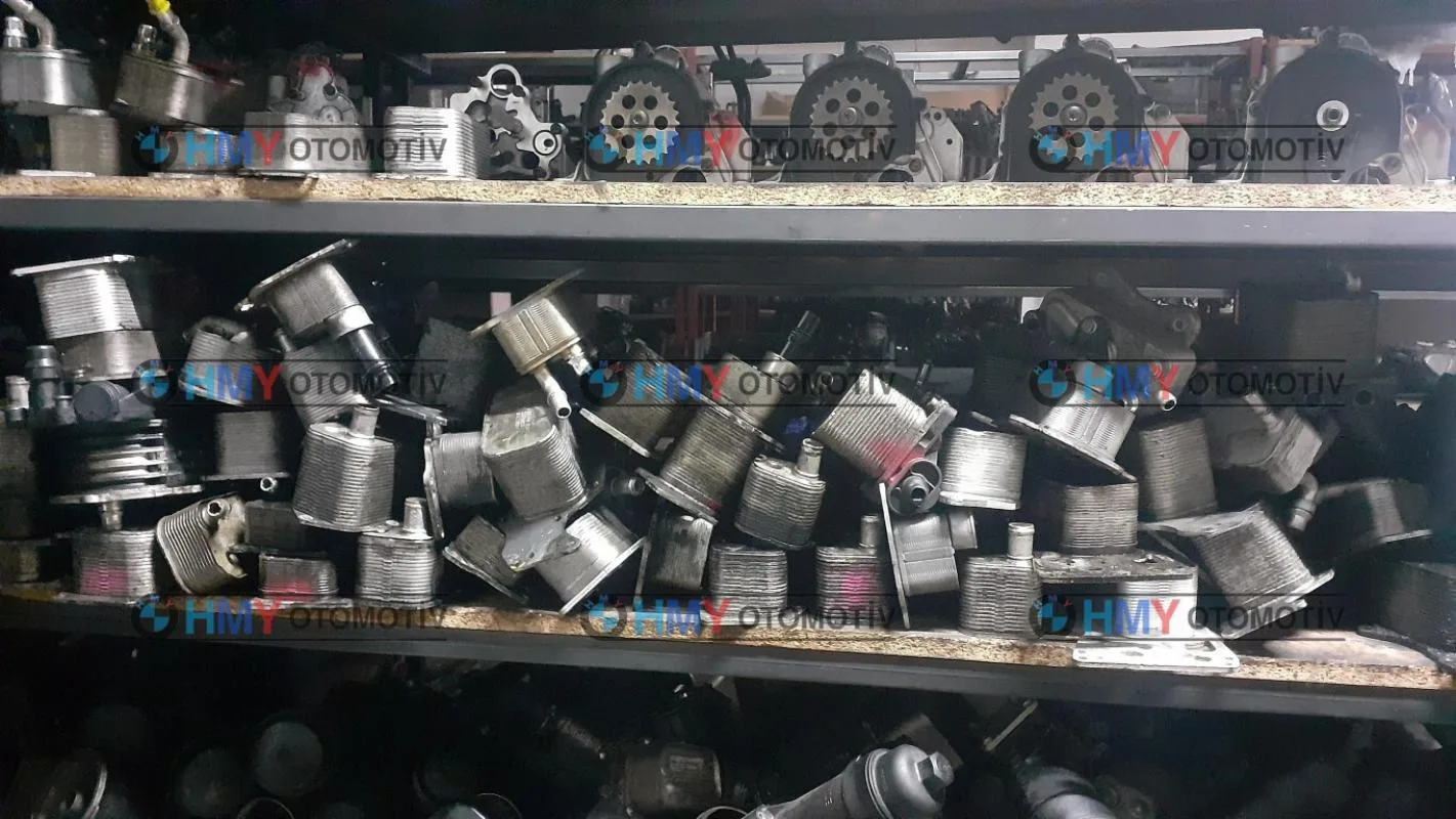 BMW E81 E82 E83 E84 E85 - N20 N51 N53 Yağ Soğutucu N50 N52N 11427525333 | MAHLE
