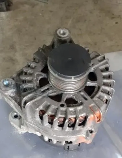 ÇIKMA ŞARJ DİNAMOSU E90 E91 320XD F10 F18 535D XD 520D 12318507624 12318509023 12318507624 - BMW yedek parça