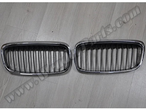 Panjur F45 F46 Krom/Siyah -Basis- 2014-17 51137300543 | WENDER