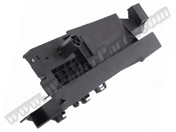 BMW 5 Serisi F10 2010-2017 - N20 Sağ Radyatör Braketi 17117618772 | BTAP