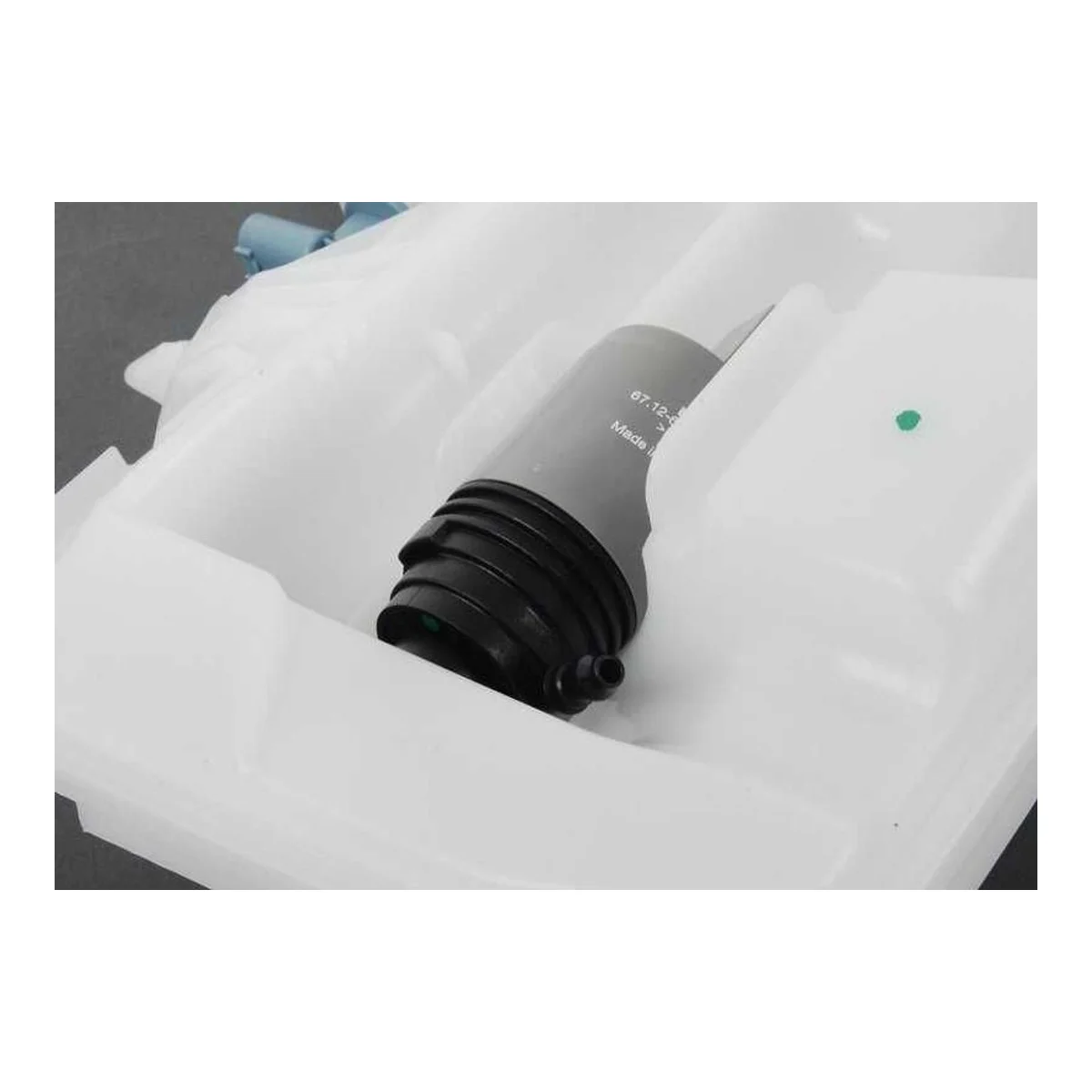 BMW 1 Serisi E82 1M Coupe Silecek Su Deposu Far Yıkamasız 61668051957