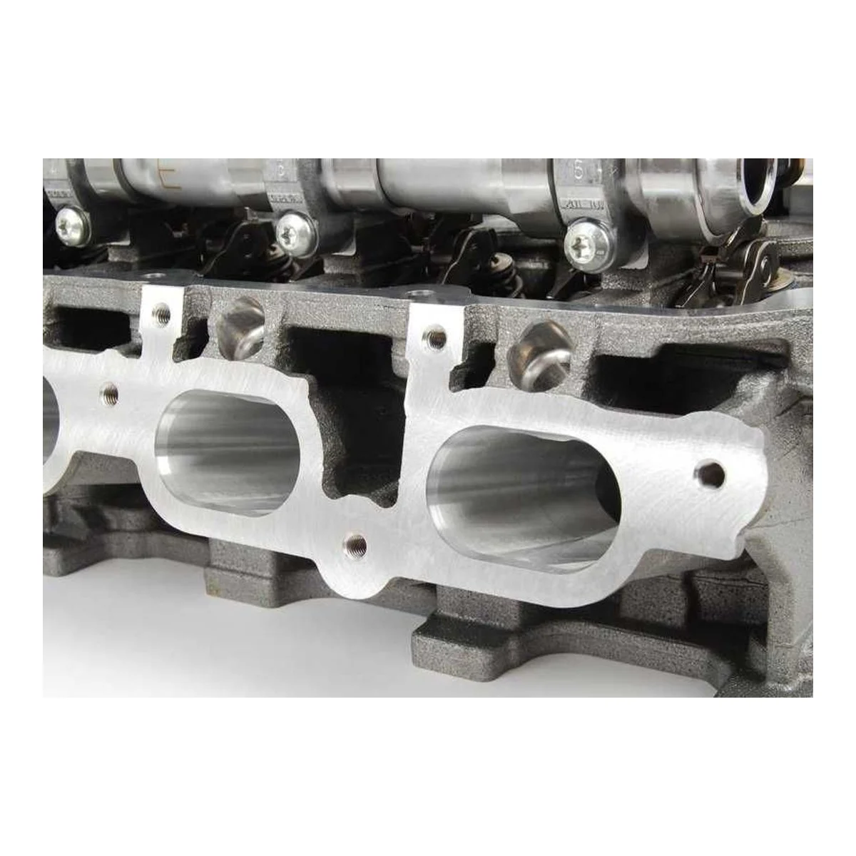 BMW E60 E61 E63 E64… Supap Mekanizmalı Silindir Kapağı 11127591617