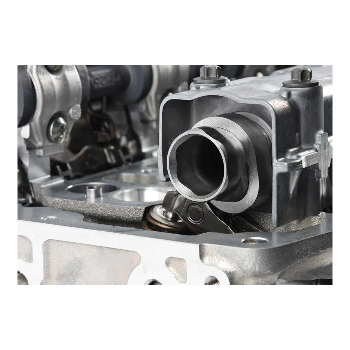 BMW 4 Serisi F83 Komple Silindir Kapağı 11127854005