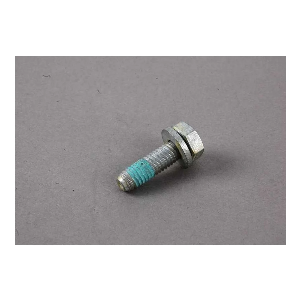 BMW E31 E38 E39 E53 Pullu Altıgen Cıvata 11131439736