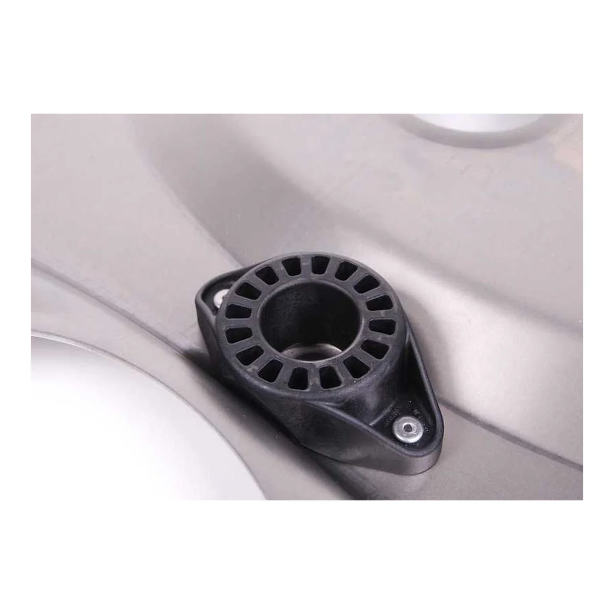 BMW 3 Serisi E90 E92 E93 M3 Ön Travers Takviye Plakası 31102283032