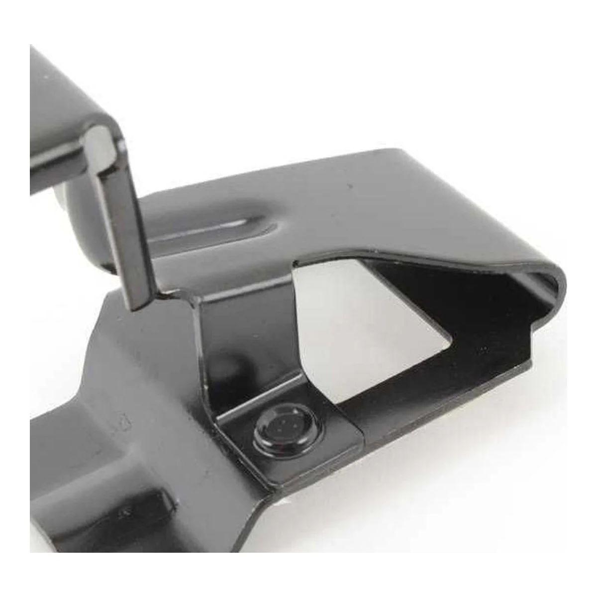 BMW 1 Serisi E81 E82 E87 E88 Sol Radyatör Bağlantı Braketi 41117152259