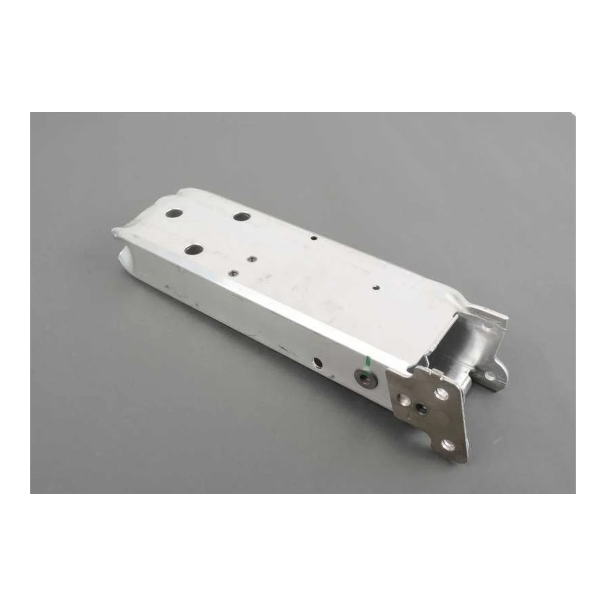 BMW F22 F23 F30 F31… Ön Sol Deformasyon Elemanı 51117266195