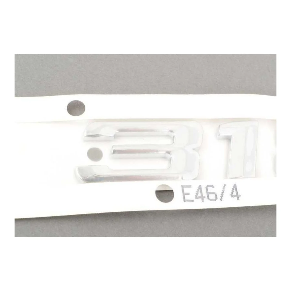 BMW 3 Serisi E46 Arka Yapışkanlı Amblem 51148195096