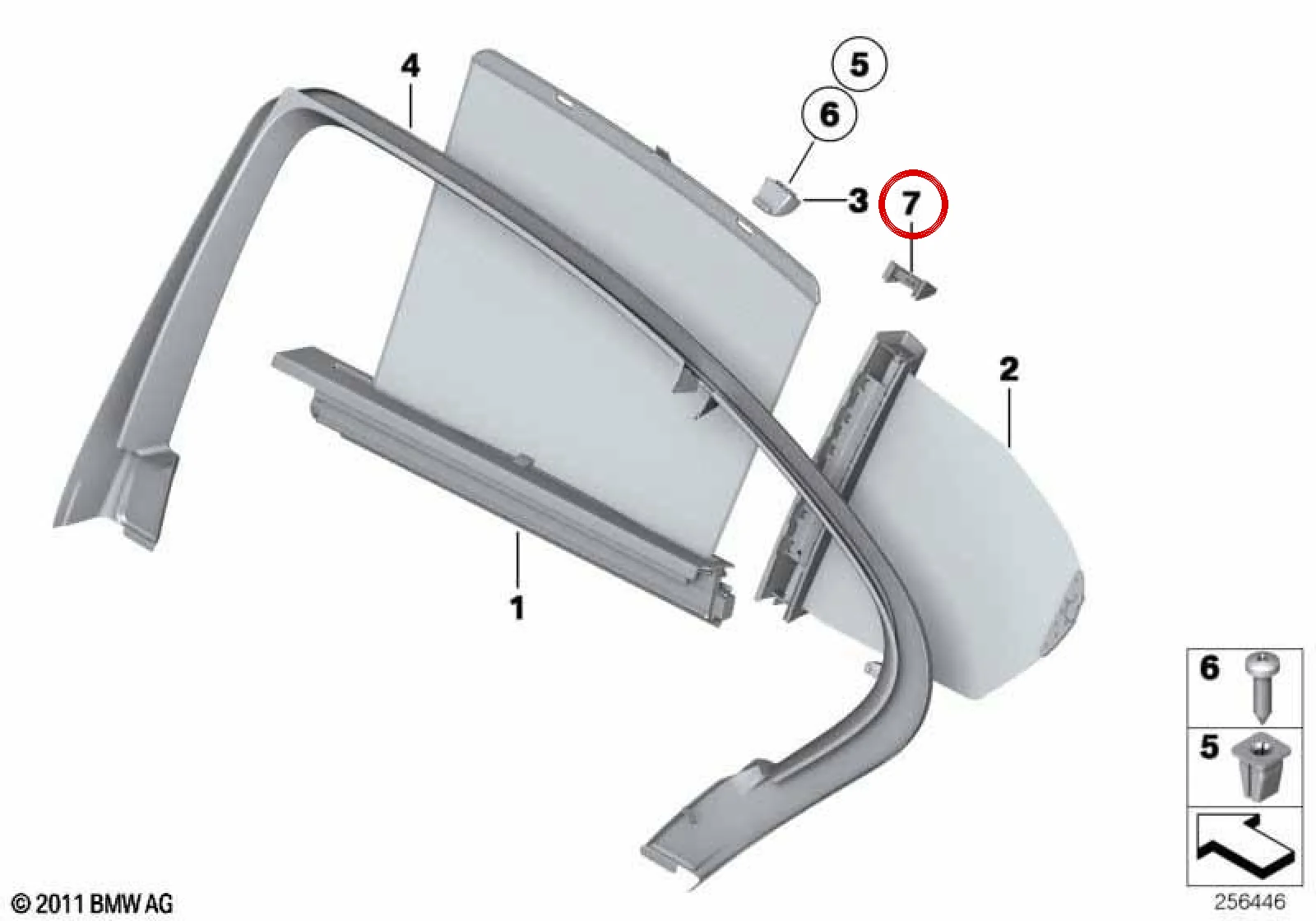 BMW 5 Serisi F11 Sağ Bağlantı Adaptörü 51357250964
